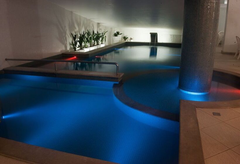 هتل Marimar The Place