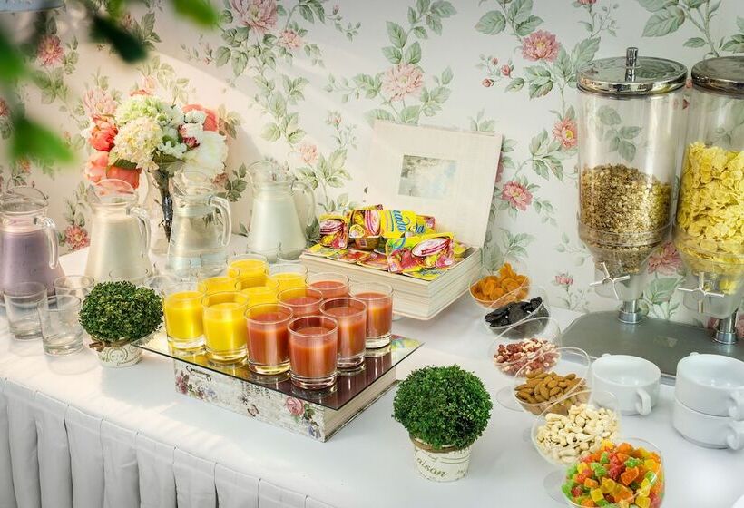 호텔 Matreshka Plaza