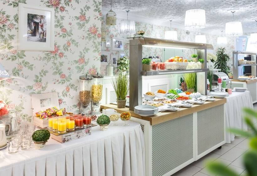 호텔 Matreshka Plaza