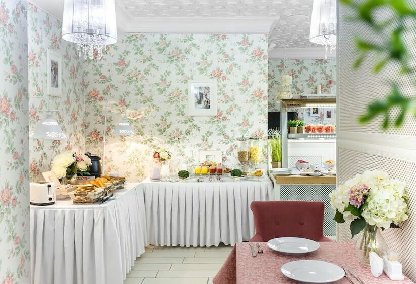 호텔 Matreshka Plaza