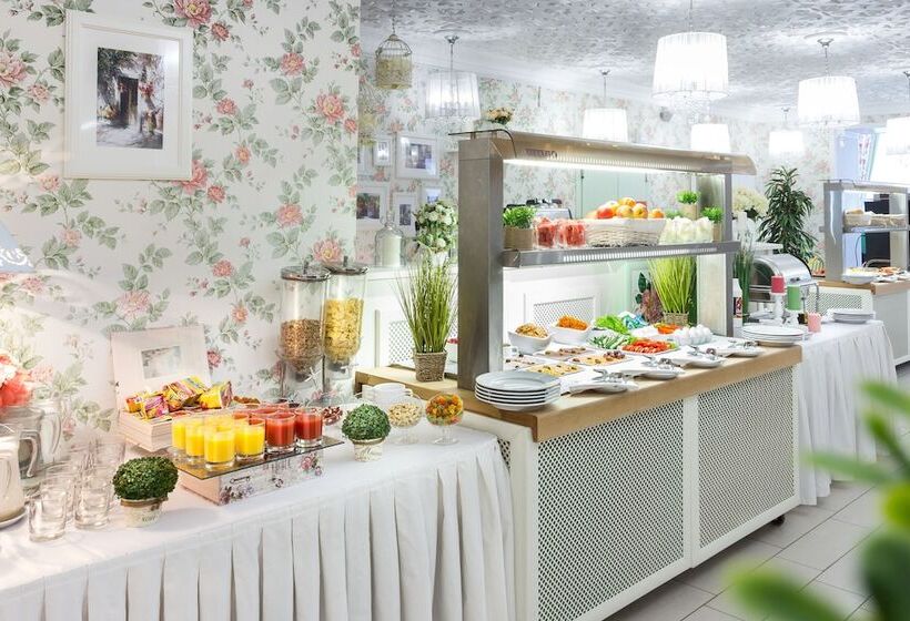 호텔 Matreshka Plaza