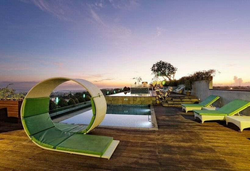 Maxonehotels At Bukit Jimbaran