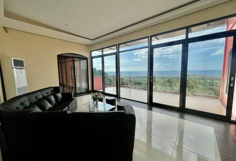 هتل My Little Island