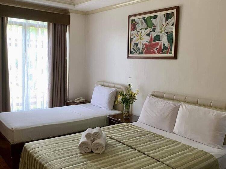 هتل My Little Island