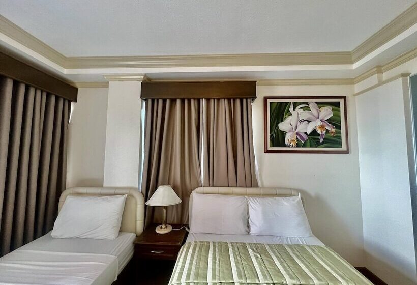 هتل My Little Island