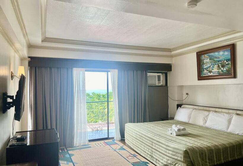 هتل My Little Island