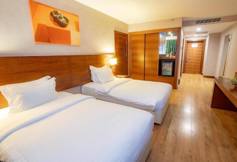 Nevali Hotel & Convention Center