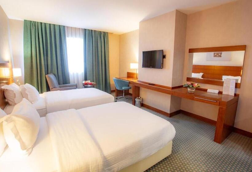 Nevali Hotel & Convention Center