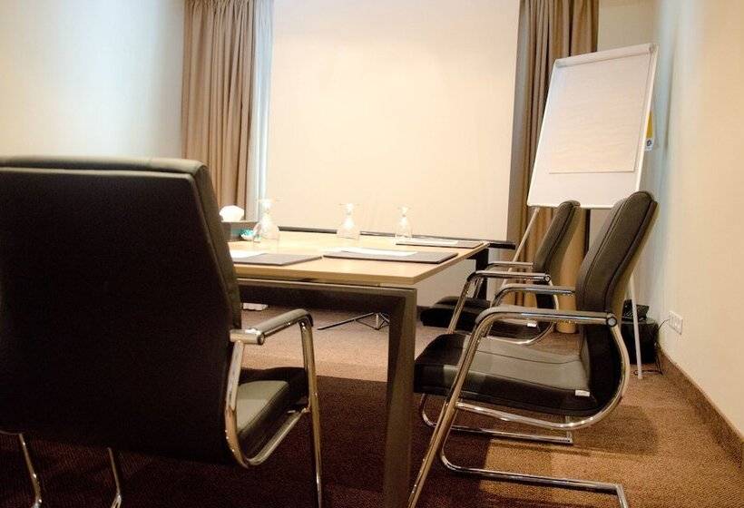 هتل Occidental Lac Tunis