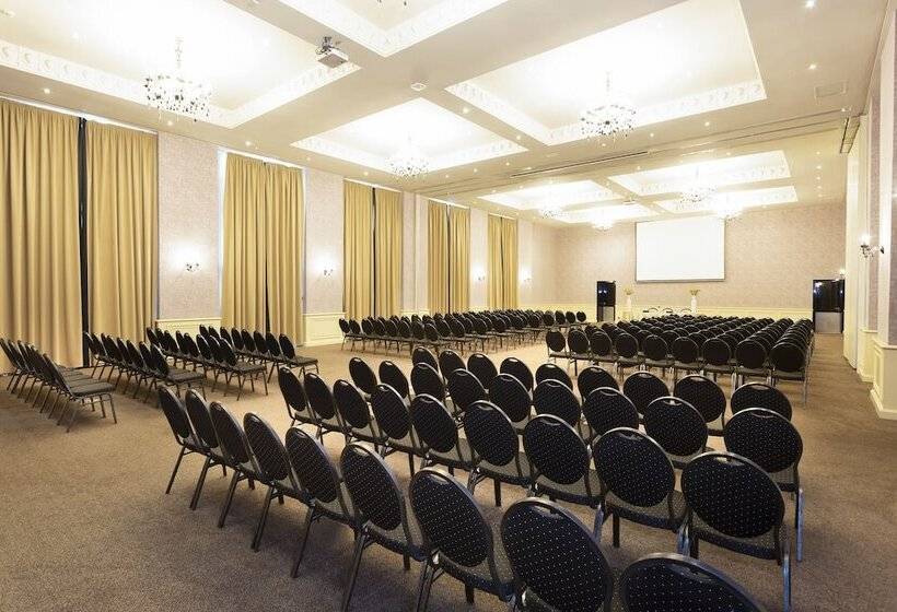 هتل Occidental Lac Tunis