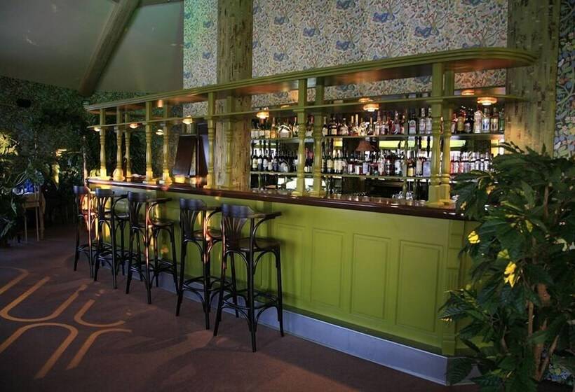 هتل Ogni Murmanska