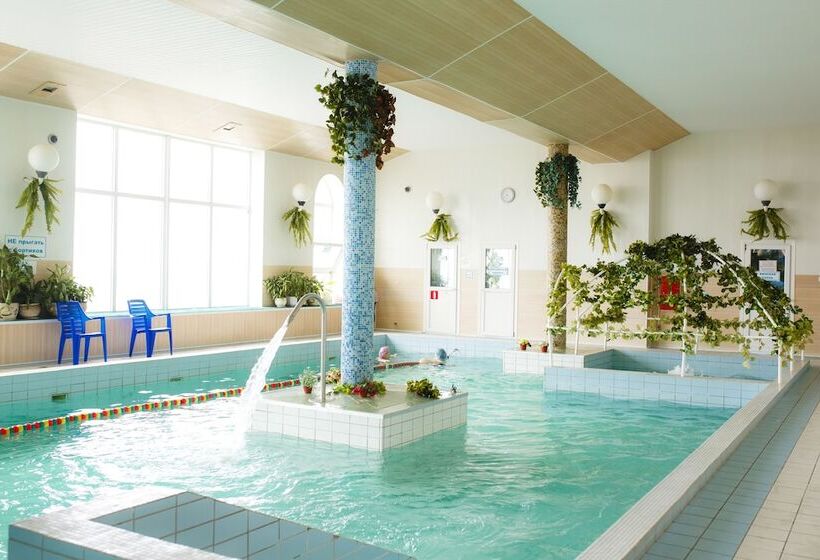 هتل Ogni Murmanska