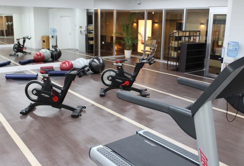 فندق Okinawa Kariyushi Resort Exes Ishigaki