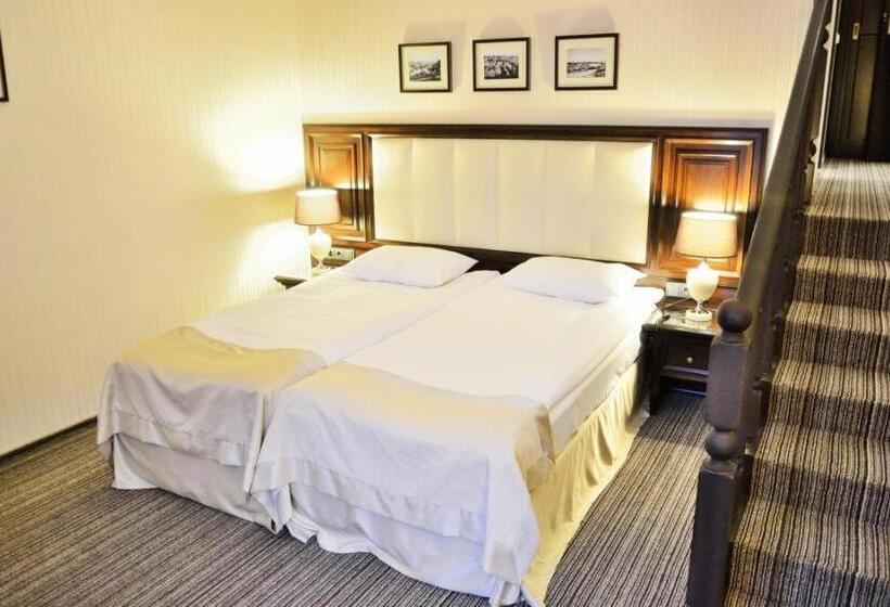 هتل Optima Collection Zhytomyr