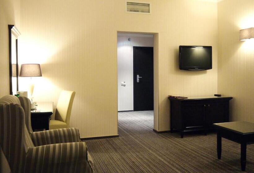 هتل Optima Collection Zhytomyr