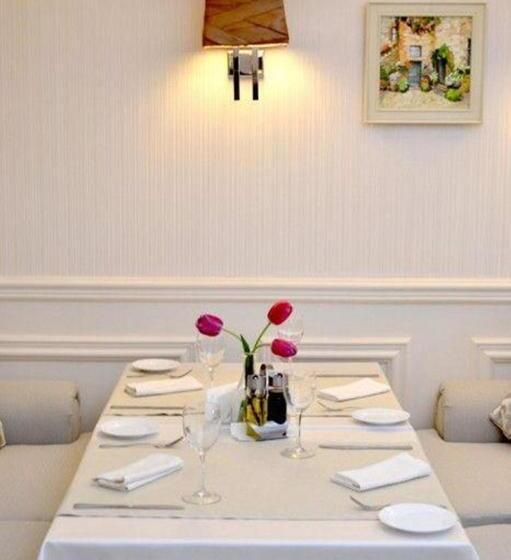 هتل Optima Collection Zhytomyr