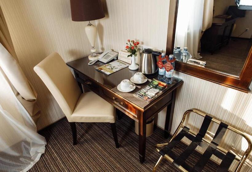 هتل Optima Collection Zhytomyr