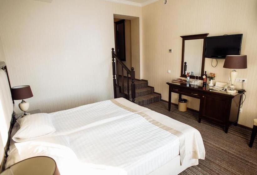 هتل Optima Collection Zhytomyr