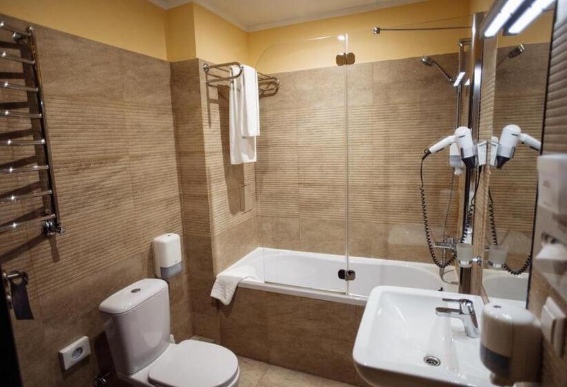 هتل Optima Collection Zhytomyr