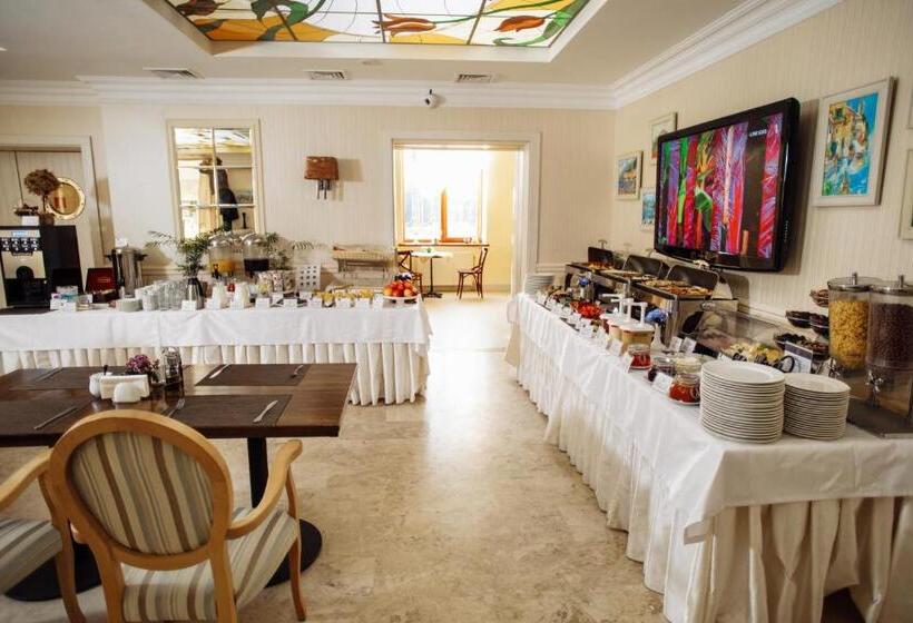 هتل Optima Collection Zhytomyr