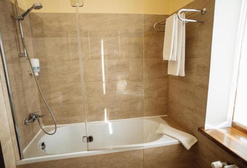 هتل Optima Collection Zhytomyr