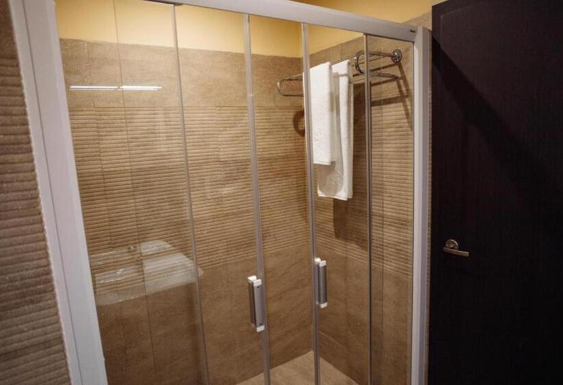 هتل Optima Collection Zhytomyr