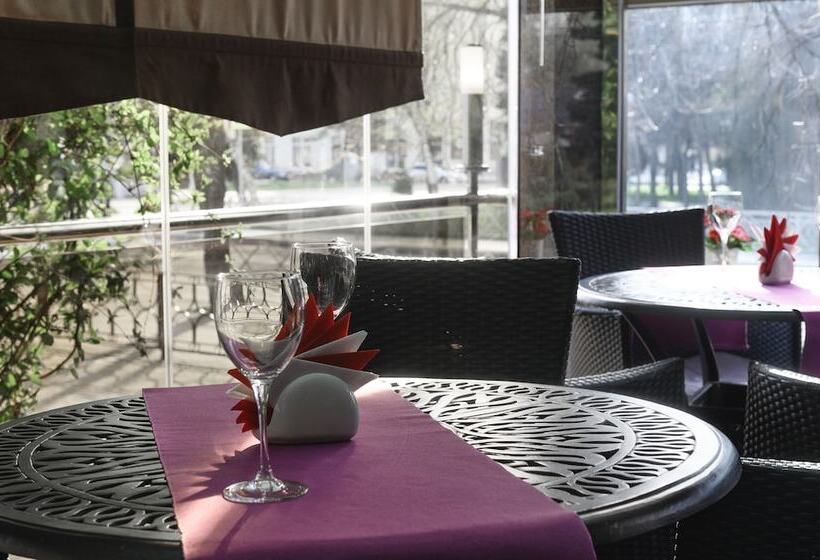 בית מלון כפרי Platan Yuzhniy