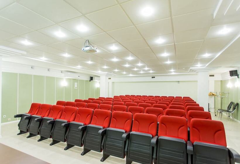 בית מלון כפרי Platan Yuzhniy