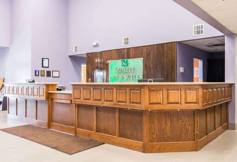 호텔 Quality Inn & Suites Alma   Fort Smith Northeast