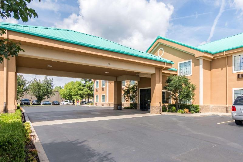호텔 Quality Inn & Suites Alma   Fort Smith Northeast