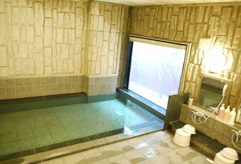 فندق Route Inn Niigata Kenchominami