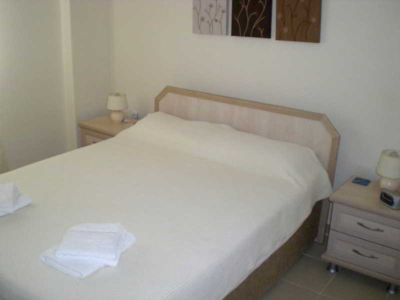 교외 호텔 Summer Breeze Apartments