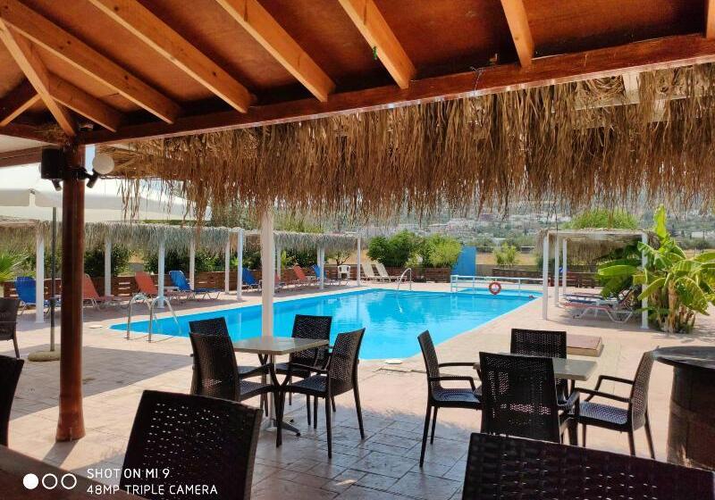 בית מלון כפרי Sea Harmony