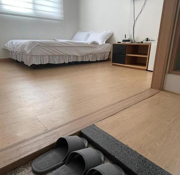 ホテル Ssh Icon Hostel