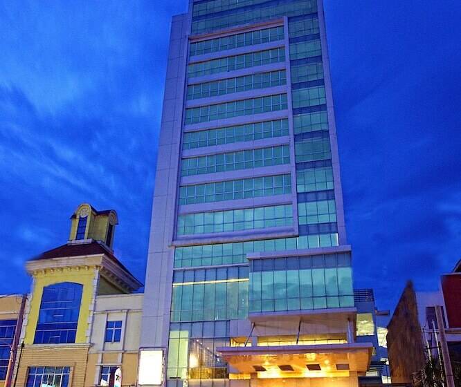 호텔 Horison Ultima Semarang