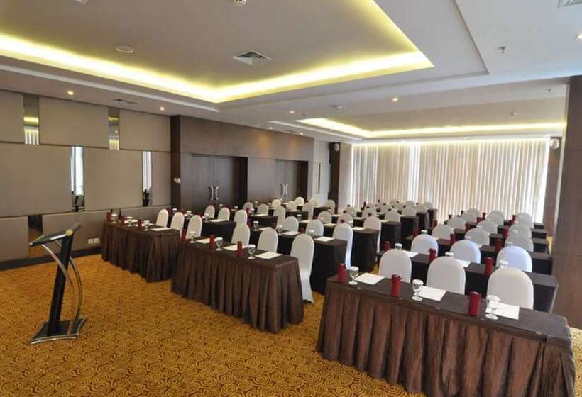 호텔 Horison Ultima Semarang