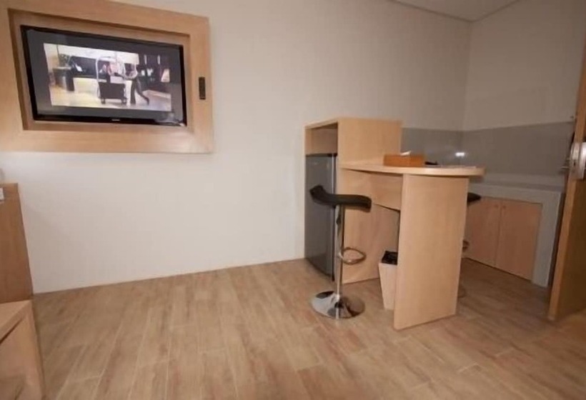 호텔 Horison Ultima Semarang