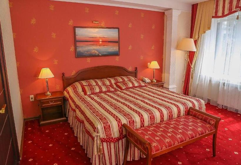 هتل Stepnaya Palmira