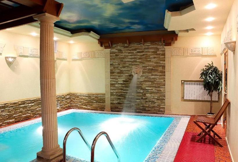 هتل Stepnaya Palmira