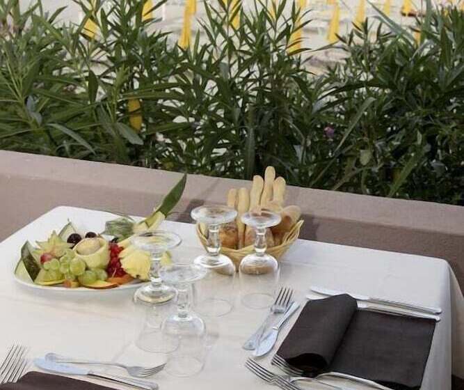 酒店 Th Costa Rei Free Beach Resort