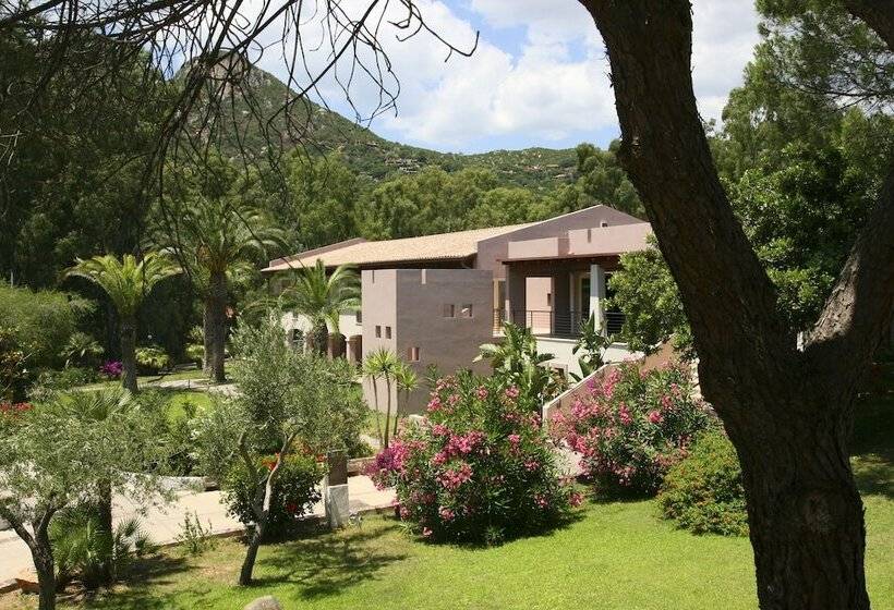 酒店 Th Costa Rei Free Beach Resort