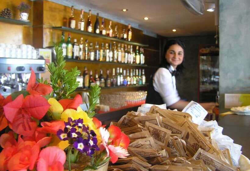 酒店 Th Costa Rei Free Beach Resort