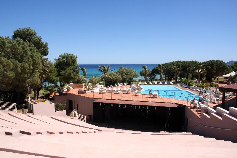 酒店 Th Costa Rei Free Beach Resort