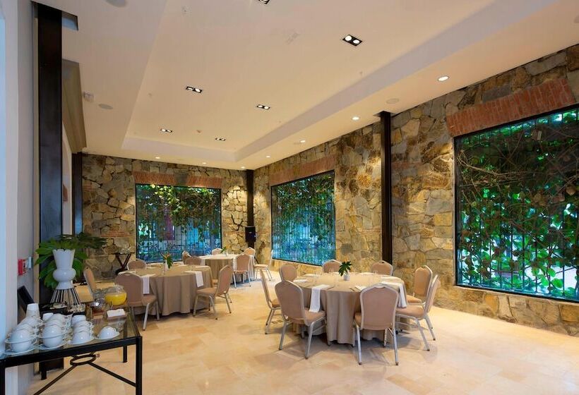 בית מלון כפרי The Buenaventura Golf & Beach Resort, Autograph Collection