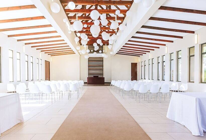 The Fairway Hotel, Spa & Golf Resort