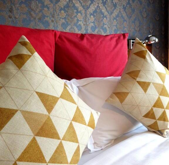 בית מלון כפרי The Mark S Lodge