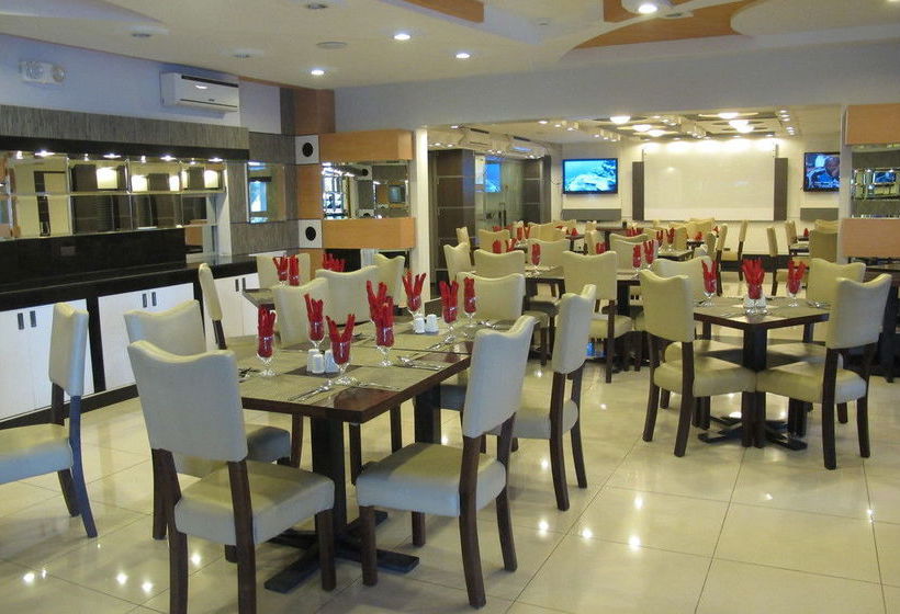 فندق The Metropolis Suites Davao