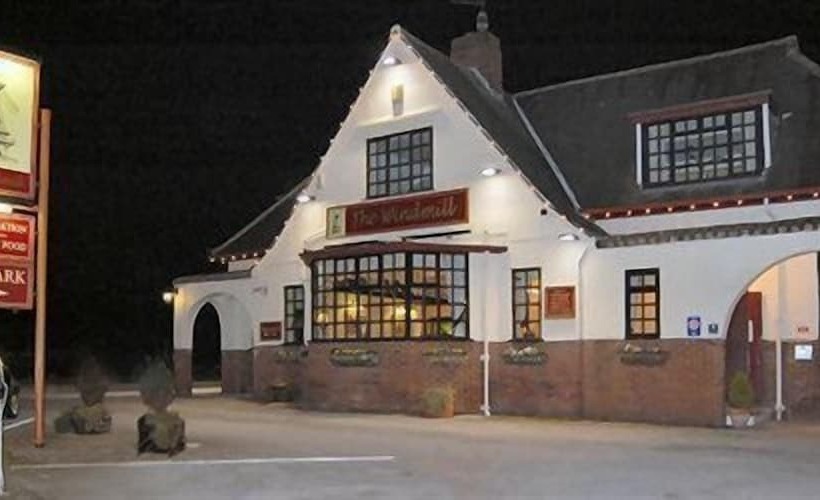 فندق The Windmill