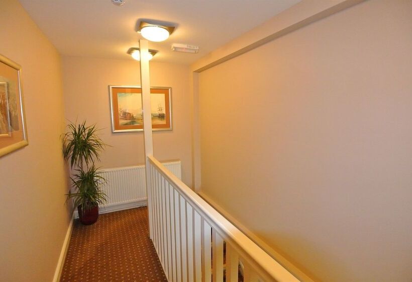 فندق The Windmill