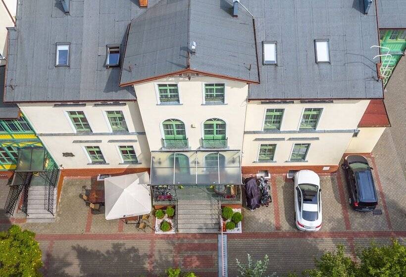 Villa Sedan   Destigo Hotels